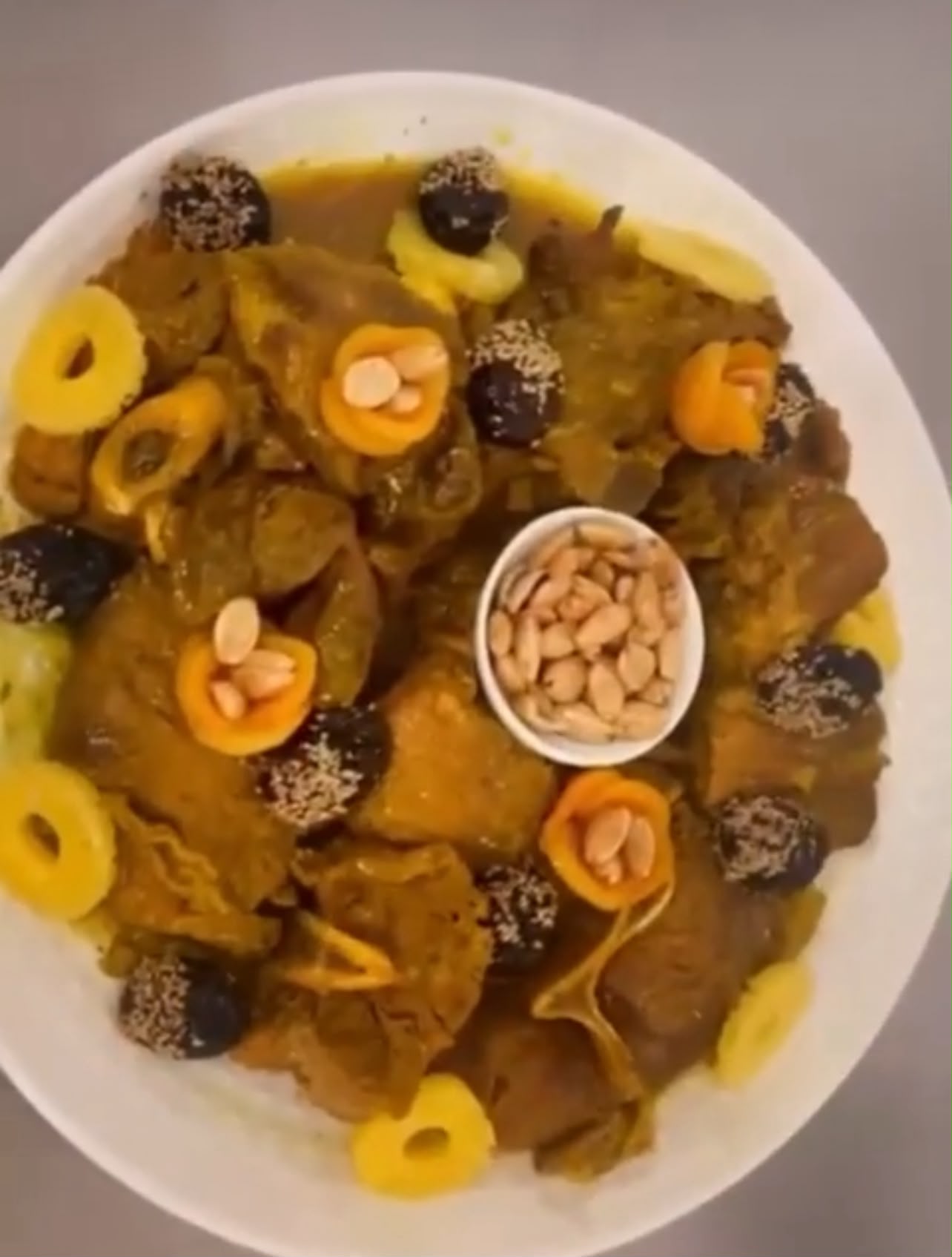 Tajine agneau, pruneaux, amandes, abricots
